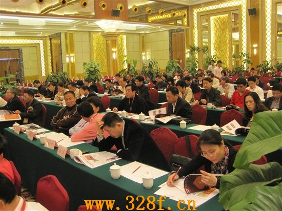 古典家具專家、家具協(xié)會人員對我站書刊的看點