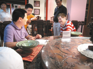 趙本山中意東陽紅木家具