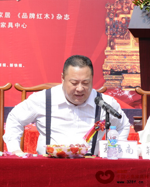 東莞佐丹詩家具有限公司董事長夏振南