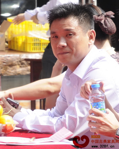 出席嘉賓：深圳萬盛宇家具有限公司總經(jīng)理陸正大