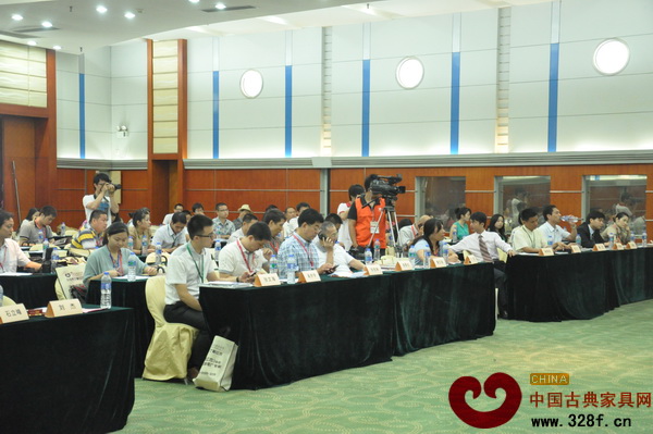 2011中式（紅木）家具領(lǐng)袖峰會——論壇現(xiàn)場篇