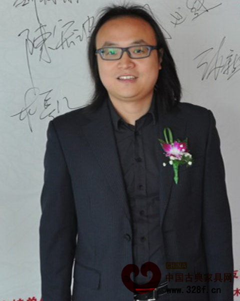 東陽卓木王紅木總經(jīng)理杜長(zhǎng)江