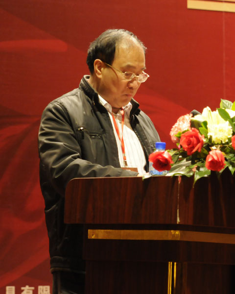 蕭照興 中山大涌紅木家具行業(yè)協(xié)會會長,中山市鴻發(fā)家具有限公司董事長