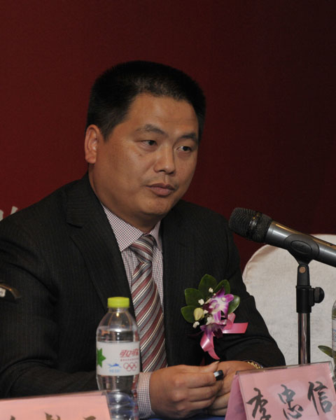 浙江東陽(yáng)中信紅木董事長(zhǎng)李忠信