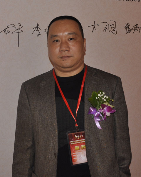 中山沙溪御華軒紅木董事長(zhǎng)樓瑞強(qiáng)