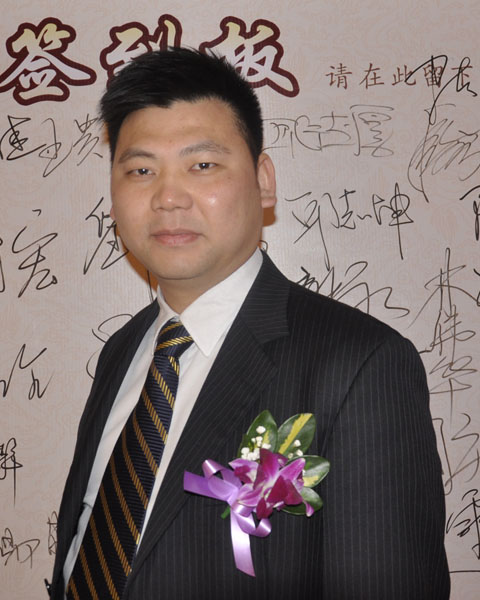 東莞國(guó)壽紅木營(yíng)銷總監(jiān)王耀佳