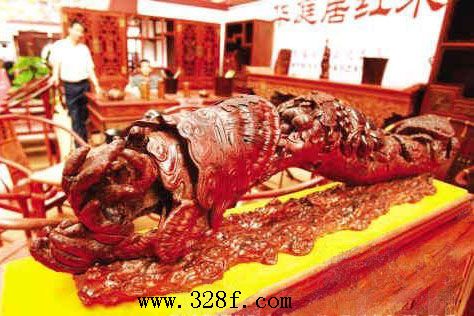 國(guó)寶級(jí)“海南黃花梨”驚艷佛山(圖)