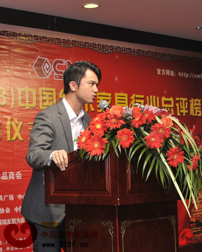 林偉華：牽手聯(lián)盟品牌，推廣紅木文化