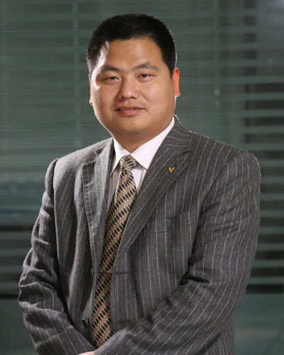 浙江中信紅木家具公司董事長李忠信