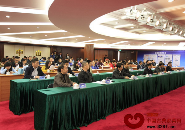 合興奇典居紅木家具亮相“深中協(xié)同發(fā)展論壇”