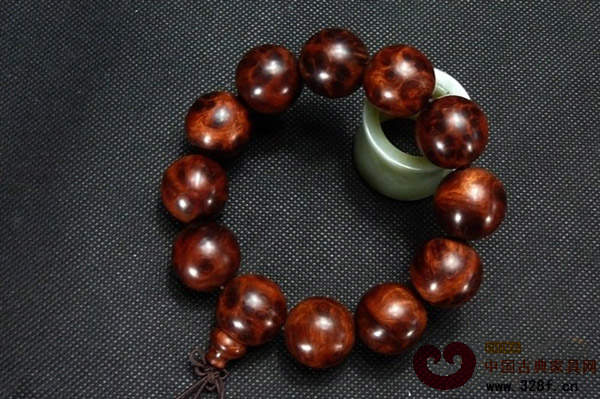 大果紫檀與大葉紫檀的區(qū)別