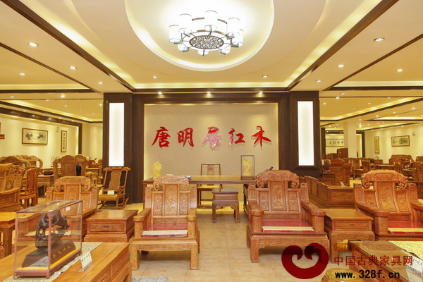 唐明居紅木，肩膀“挑”出來的老牌企業(yè)