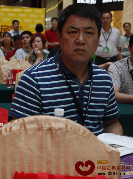 大清御品紅木董事長張躍平