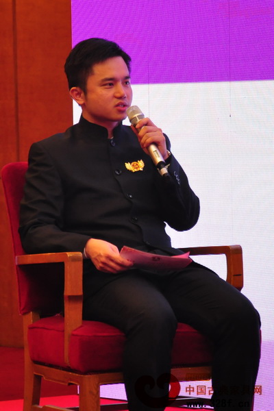 中國(guó)古典家具網(wǎng)、《品牌紅木》雜志CEO林偉華