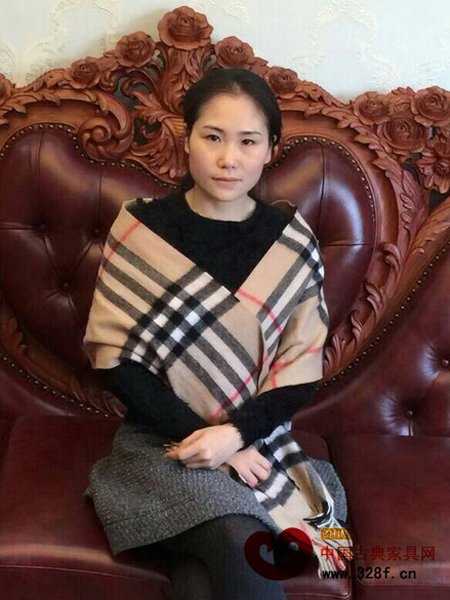 東陽(yáng)市御乾堂宮廷紅木家具有限公司總經(jīng)理馬姣姣