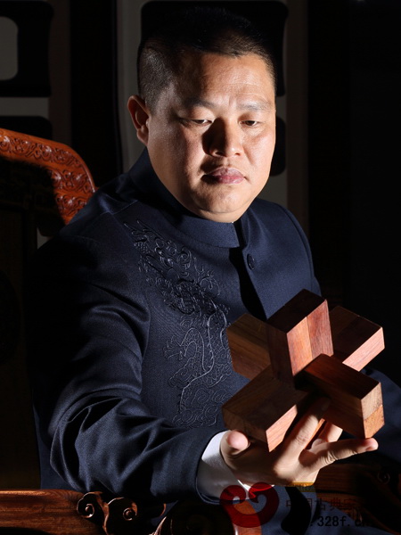 中山市匠王紅木家具有限公司董事長(zhǎng)李茂先