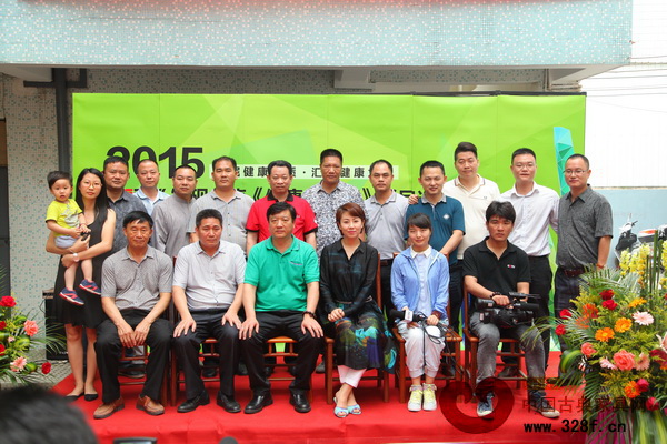 唐明居紅木緣何受到央視的鐘情？