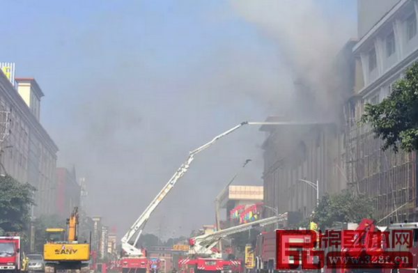 中山市大涌鎮(zhèn)葵朗路干龍軒家具廠發(fā)生火災(zāi) 中山市大涌鎮(zhèn)葵朗路干龍軒家具廠發(fā)生火災(zāi)