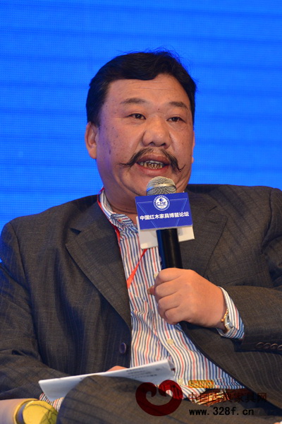 金彪云：用新思想和新理念引領(lǐng)中國(guó)紅木家具設(shè)計(jì)