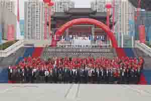 是誰(shuí)奪了全國(guó)紅木雕刻大賽“桂冠”御乾堂紅木選手喜獲唯一金獎(jiǎng)