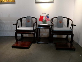 《首席椅》閃耀好萊塢，明堂紅木再次在世界舞臺代言中國紅木