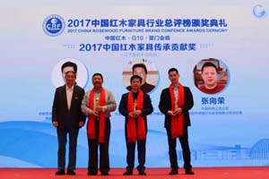 東成紅木榮耀登“鷺”，演繹“金磚奇遇記”