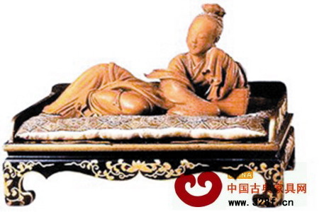 清代家具造型厚重，形式繁多