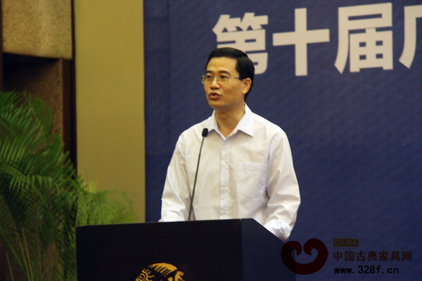 廣東省家具協(xié)會(huì)會(huì)長(zhǎng)王克作專題報(bào)告 廣東省家具協(xié)會(huì)會(huì)長(zhǎng)王克作專題報(bào)告