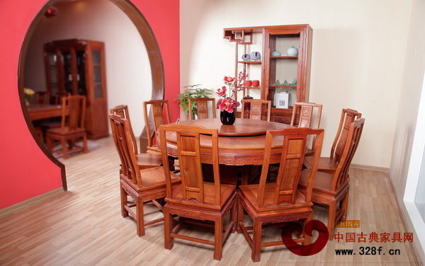 卓木王紅木——舒心圓臺(tái) 卓木王紅木——舒心圓臺(tái)