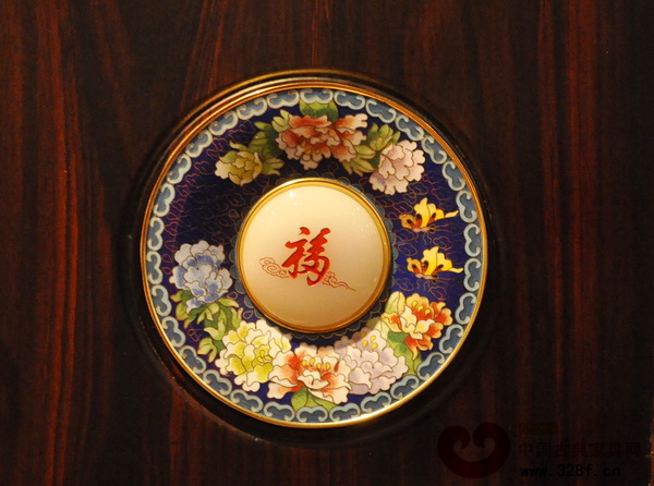 紅寶軒紅木——黑酸枝景泰藍鑲玉家具局部 紅寶軒紅木——黑酸枝景泰藍鑲玉家具局部