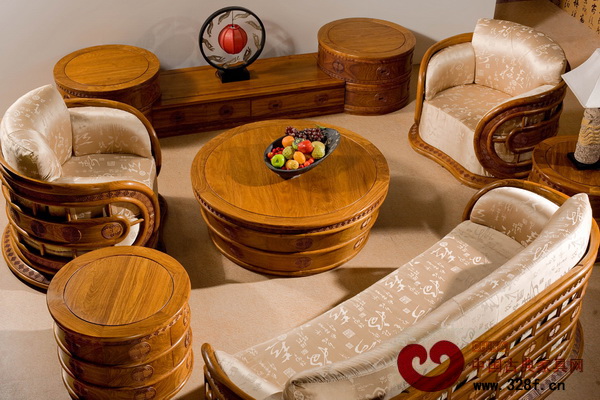 新中式風(fēng)格——風(fēng)云沙發(fā)(紅古軒供圖) 新中式風(fēng)格——風(fēng)云沙發(fā)(紅古軒供圖)