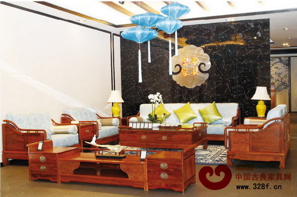 盧天才很重視沙發(fā)軟體的配色 盧天才很重視沙發(fā)軟體的配色