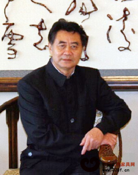 根書作品的創(chuàng)作者楊玉冰 根書作品的創(chuàng)作者楊玉冰