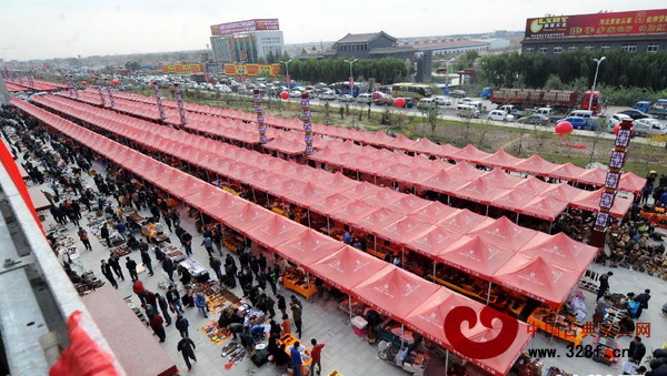 大城縣紅木文化產(chǎn)業(yè)新城上的古玩市場和紅木大集 大城縣紅木文化產(chǎn)業(yè)新城上的古玩市場和紅木大集