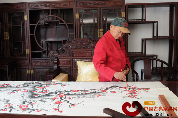 中華當(dāng)代實(shí)力派畫(huà)家、世界藝術(shù)家協(xié)會(huì)副主席王敬正在作畫(huà) 中華當(dāng)代實(shí)力派畫(huà)家、世界藝術(shù)家協(xié)會(huì)副主席王敬正在作畫(huà)