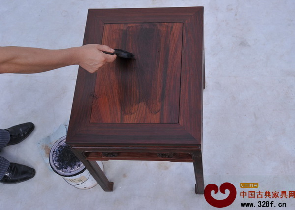 紅木家具打蠟