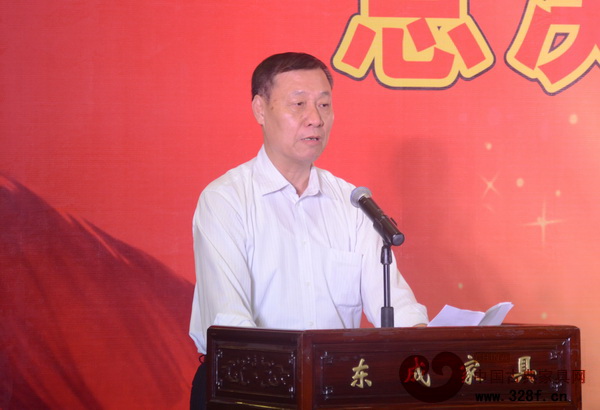 中國(guó)家具協(xié)會(huì)副理事長(zhǎng)劉金良肯定了本次大賽 中國(guó)家具協(xié)會(huì)副理事長(zhǎng)劉金良肯定了本次大賽