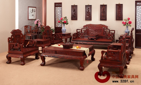 “飛天主角”——東成紅木《大紅酸枝大象寶座沙發(fā)》 “飛天主角”——東成紅木《大紅酸枝大象寶座沙發(fā)》