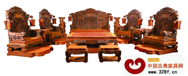 地天泰紅木歷時(shí)四年完成的“盛世年華”沙發(fā)大型組合套件 地天泰紅木歷時(shí)四年完成的“盛世年華”沙發(fā)大型組合套件