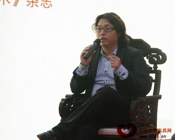 戴為紅木總裁戴愛國在2014中式紅木家具領(lǐng)袖峰會上發(fā)表觀點 