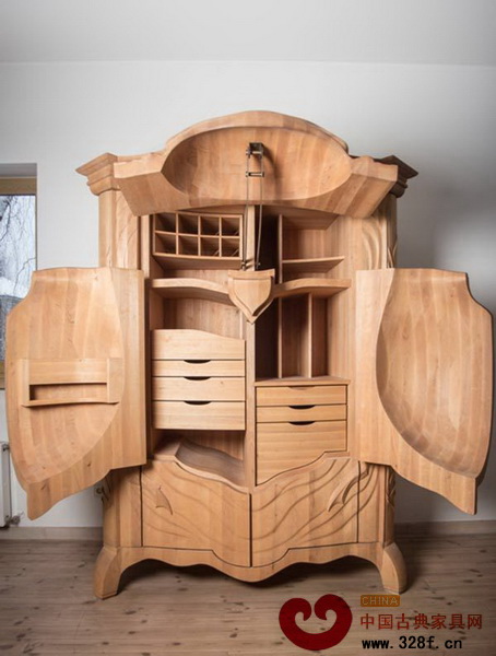 拉風(fēng)酷炫的甲蟲衣柜 