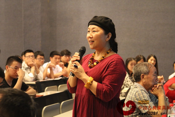 中國新中式文化研究院執(zhí)行院長劉曉紅 中國新中式文化研究院執(zhí)行院長劉曉紅