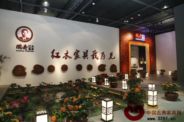 國(guó)壽紅木展廳門(mén)面 國(guó)壽紅木展廳門(mén)面