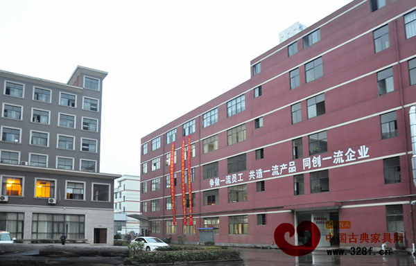 雙洋紅木公司內(nèi)景一角 雙洋紅木公司內(nèi)景一角