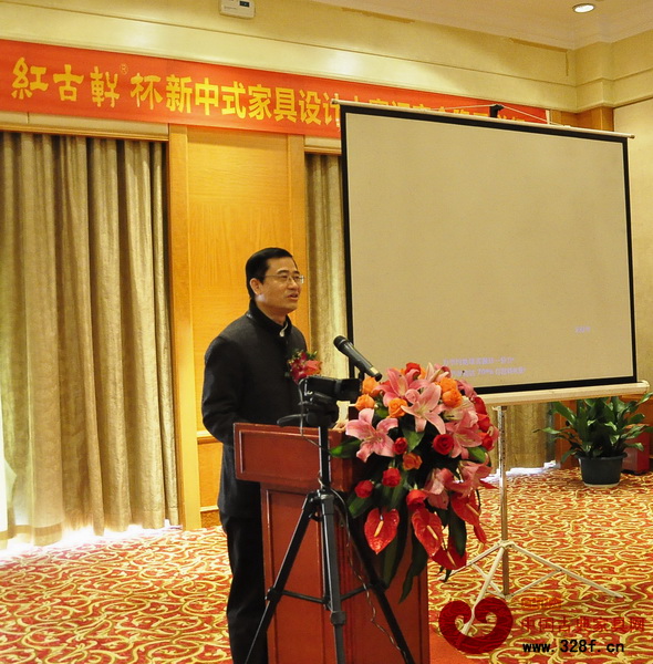 廣東省家具協(xié)會(huì)會(huì)長(zhǎng)王克發(fā)表講話 廣東省家具協(xié)會(huì)會(huì)長(zhǎng)王克發(fā)表講話