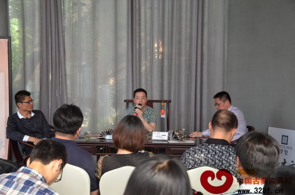 萬科世璽攜手御典紅木舉辦的“大話木文化·城市中國味”高端紅木品鑒會現(xiàn)場