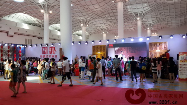 御典紅木亮相中國國際時尚創(chuàng)意產(chǎn)業(yè)博覽會暨第九屆奢侈品展覽會