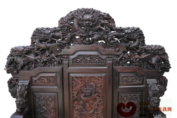 富萬家——至尊屏風(fēng)寶座沙發(fā)局部圖 富萬家——至尊屏風(fēng)寶座沙發(fā)局部圖