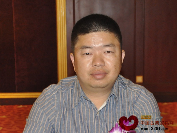 福建海龍紅木董事長李良專 福建海龍紅木董事長李良專