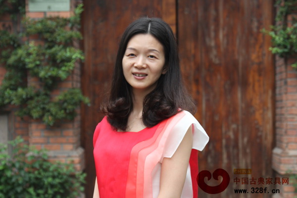 中山紅古軒營銷總監(jiān)楊晶 中山紅古軒營銷總監(jiān)楊晶